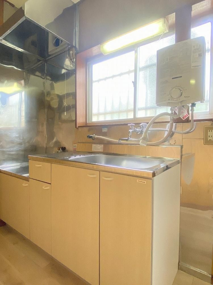 �y�L�b�`���z�@