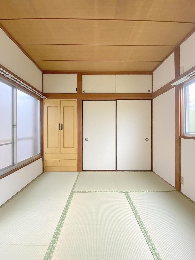 �y�����E���r���O�z�@