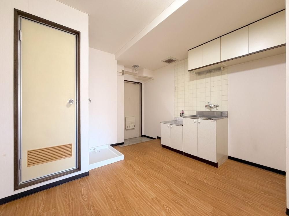 �y�L�b�`���z�@