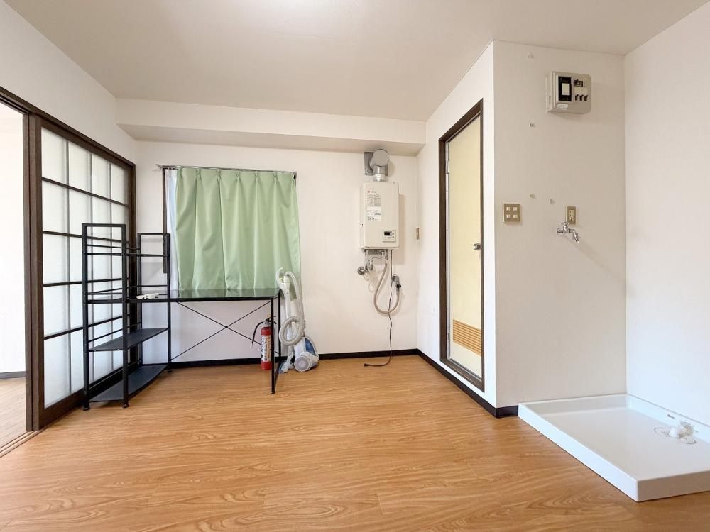 �y�L�b�`���z�@