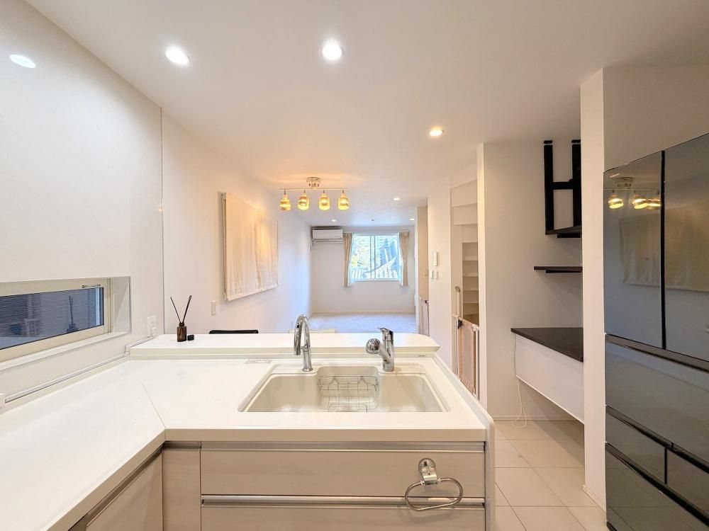 �y�L�b�`���z�@