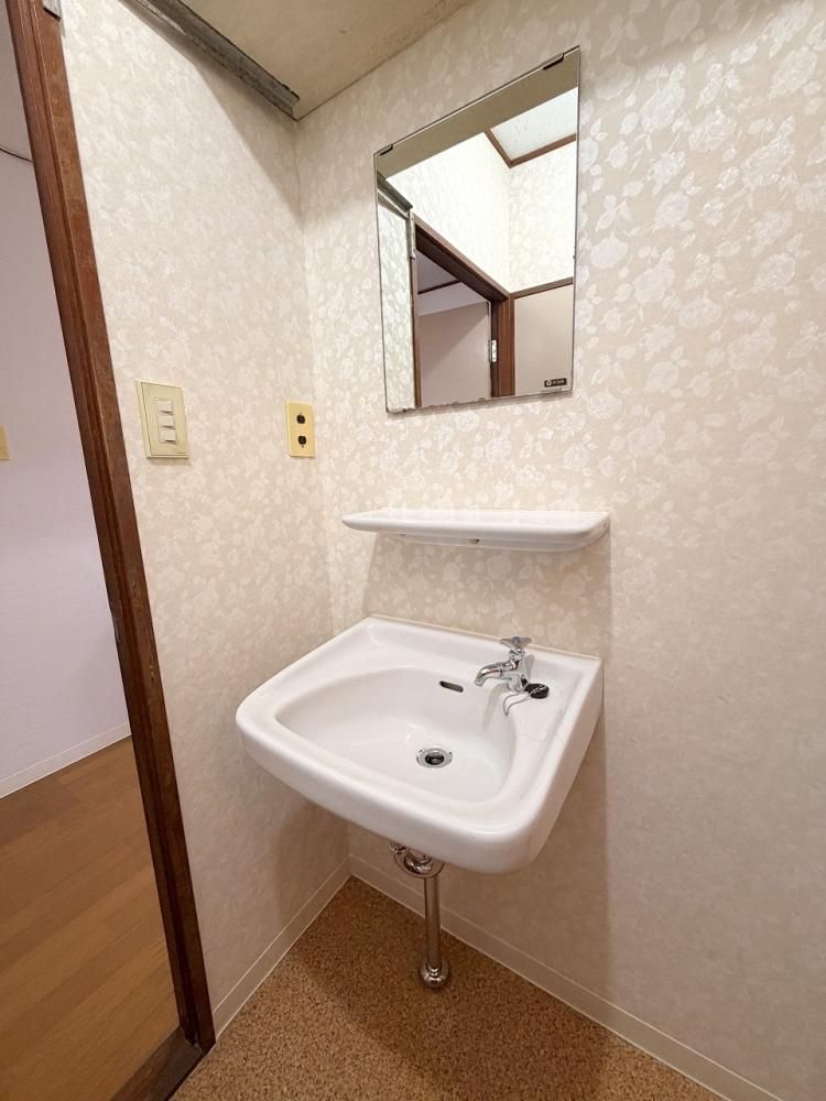 �y���ʏ��z�@