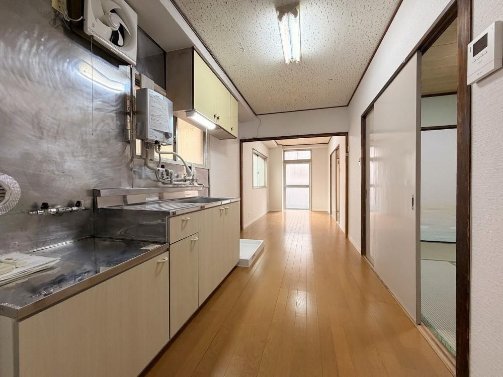 �y�L�b�`���z�@