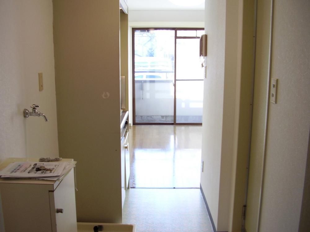 �y�����E���r���O�z�@