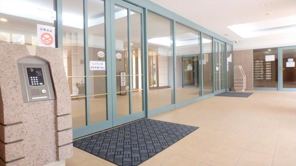 �y�G���g�����X�z�@