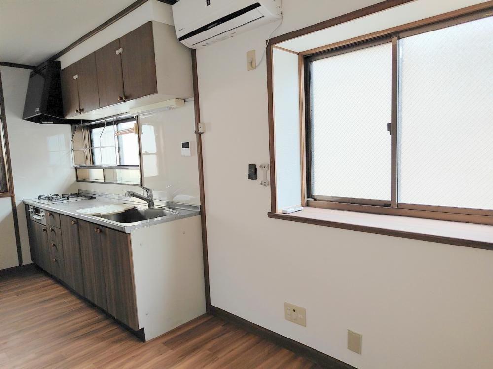 �y�L�b�`���z�@