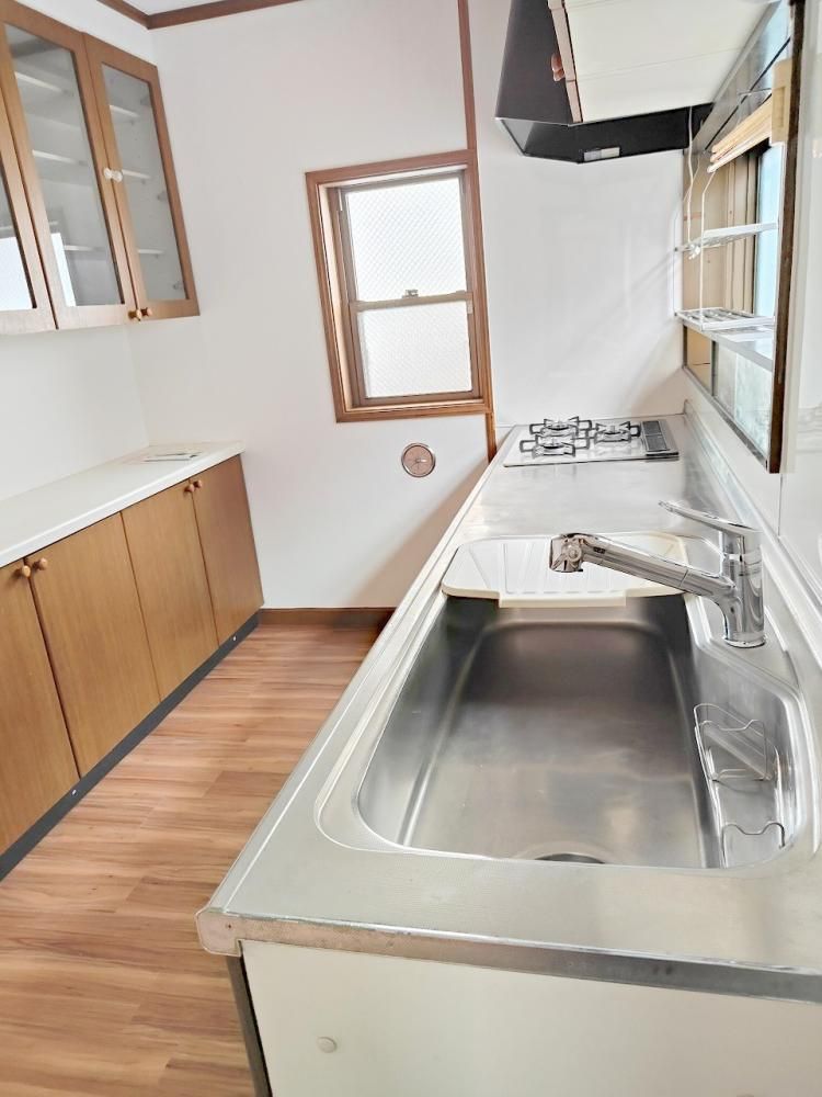 �y�L�b�`���z�@