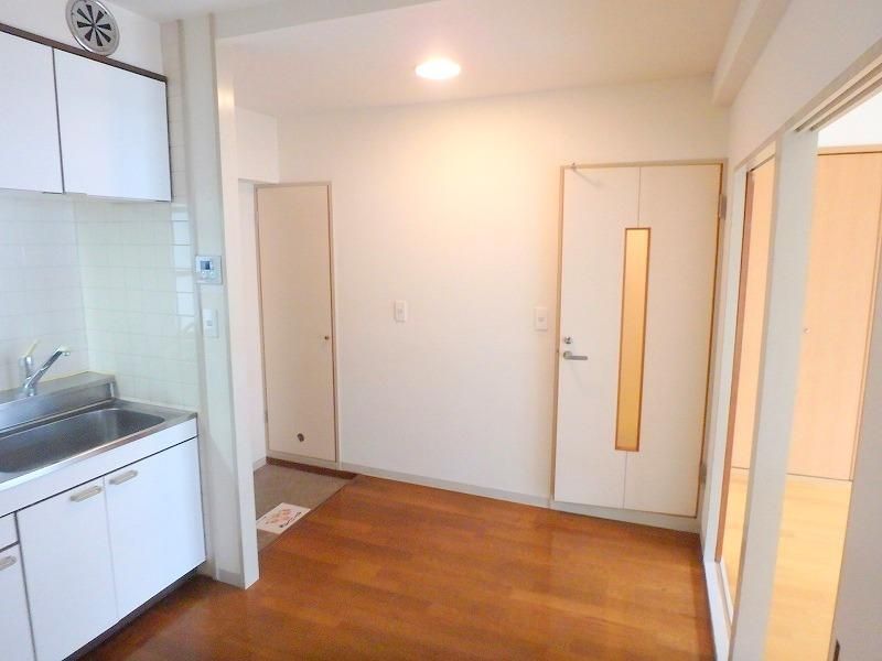 �y�L�b�`���z�@