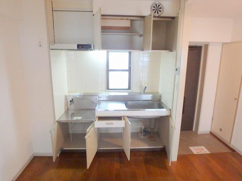 �y�L�b�`���z�@