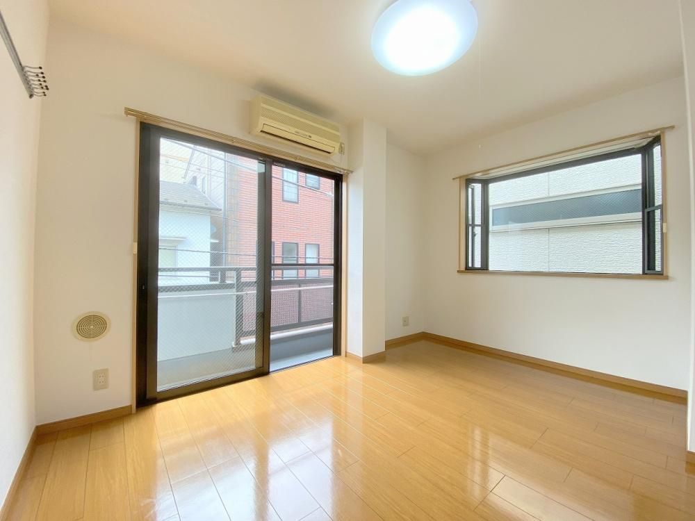 �y�����E���r���O�z�@��ʍ̌��̗m��