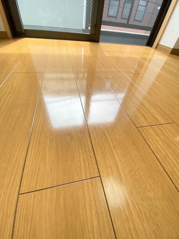 �y�����E���r���O�z�@